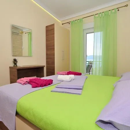 Gradac 15282e Apartamento Gradac (Split-Dalmatia)