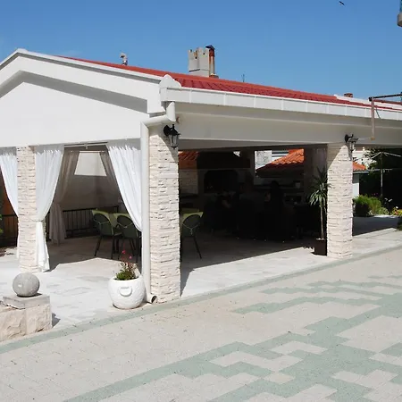 Gradac 15282e * Gradac (Split-Dalmatia)